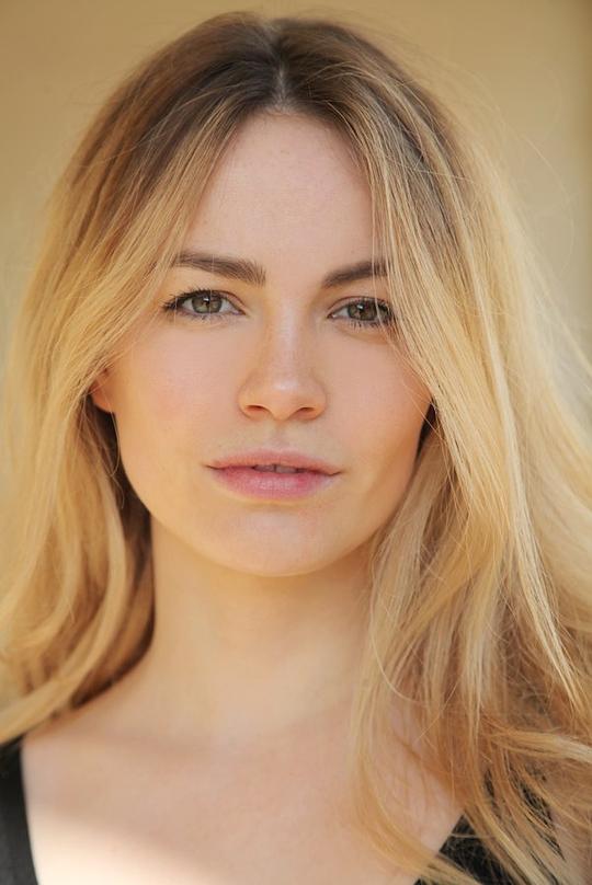 伊莫金·科莫里 Imogen Comrie