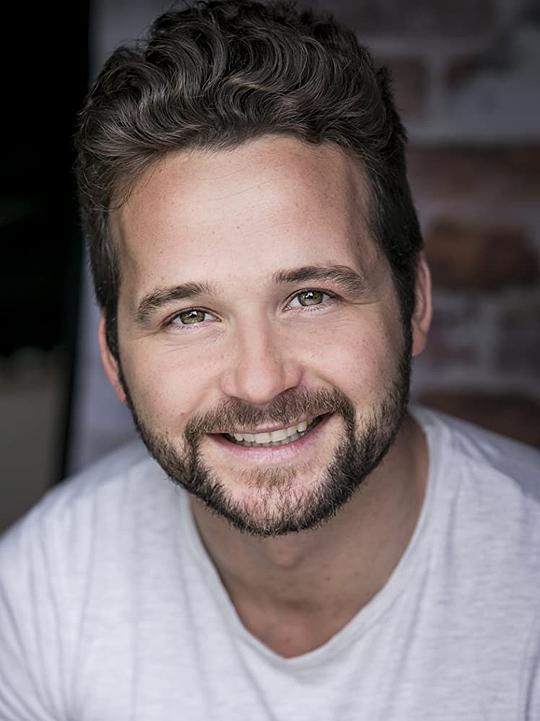 海登·J·维尔 Hayden J. Weal