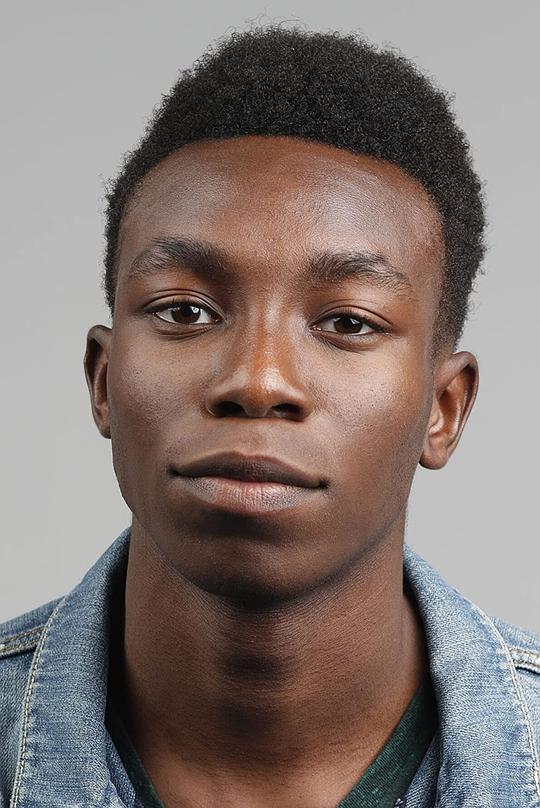 奥利·索罗坦 Olly Sholotan