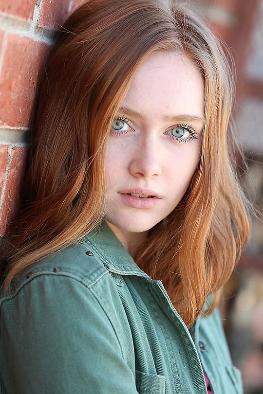 艾米莉·盖特里 Emily Gateley