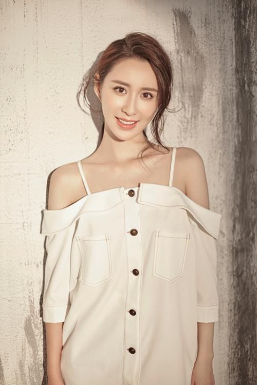李炳怡 Bingyi Li