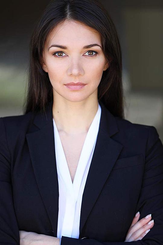 多米尼卡·范·桑滕 Dominika Van Santen