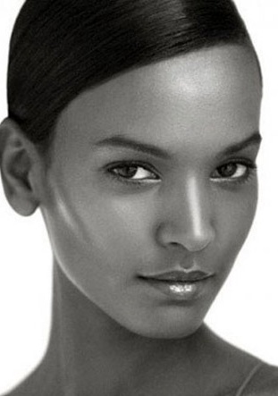 莉亚·科贝德 Liya Kebede