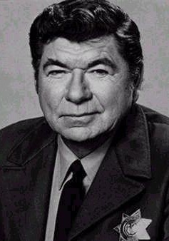 克劳德·艾金斯 Claude Akins