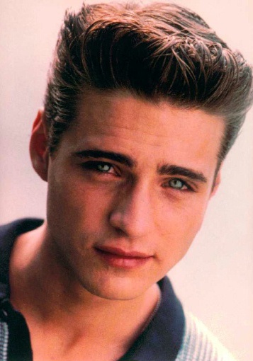 杰森·普雷斯利 Jason Priestley