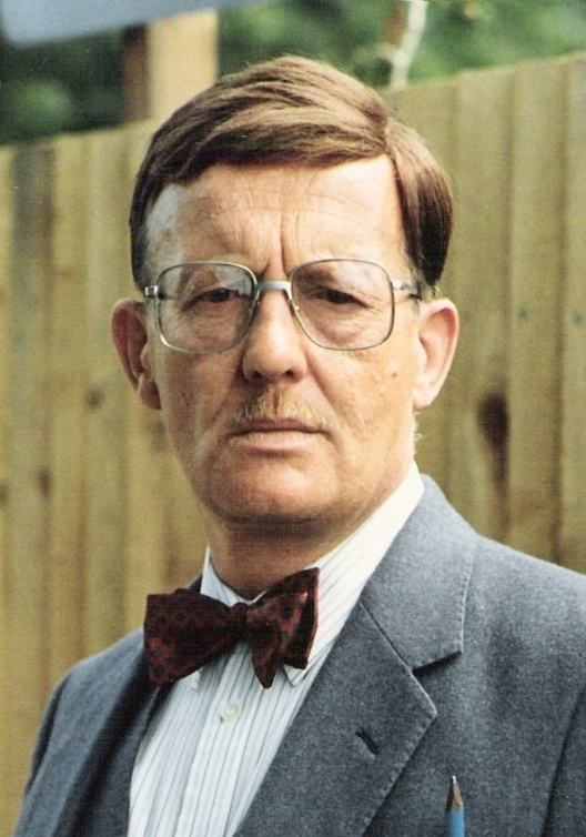 迈克尔·谢尔德 Michael Sheard