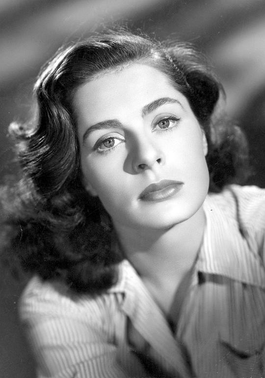 韦薇卡·琳德佛斯 Viveca Lindfors