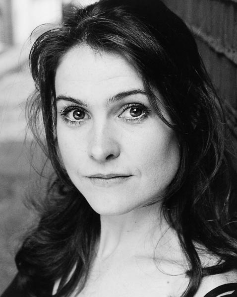 吉莉安·卡尼 Gillian Kearney