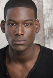 科菲·斯里博伊 Kofi Siriboe