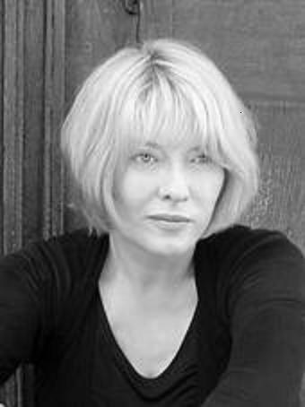 Enikõ Szilágyi Enikõ Szilágyi