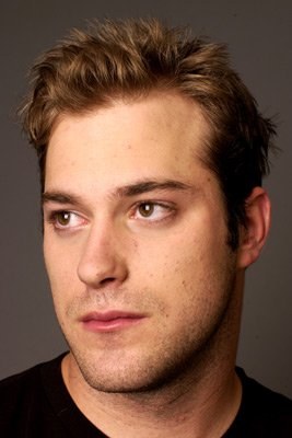 詹姆斯·德贝罗 James DeBello