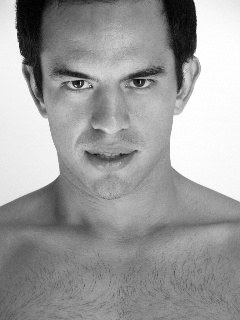 吉尔莫·伊万 Guillermo Iván