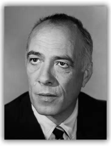 爱德华·普拉特 Edward Platt