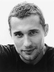 特拉维斯·奥利弗 Travis Oliver