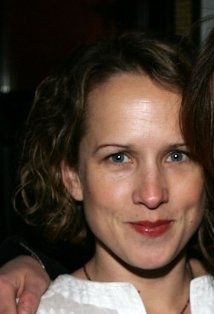 詹妮弗·邓达斯 Jennifer Dundas