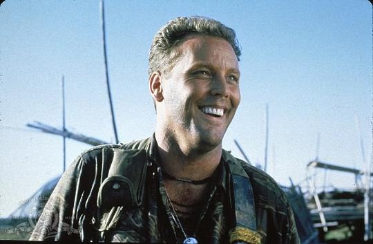 维林斯·豪塞尔 Wings Hauser