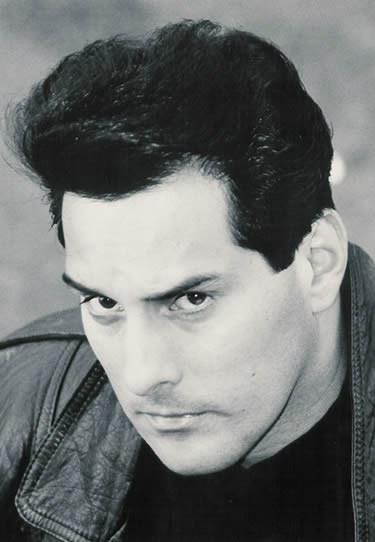 皮特·布科西 Peter Bucossi