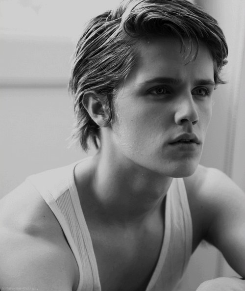 尤金·西蒙 Eugene Michael Simon