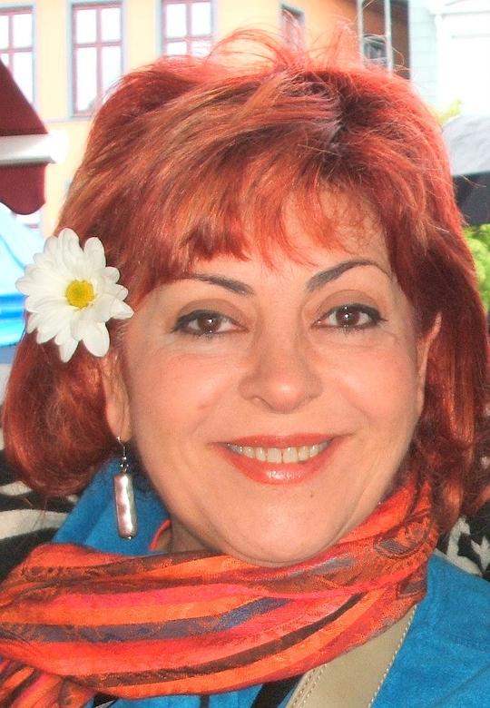 安帕罗·莫雷诺 Amparo Moreno