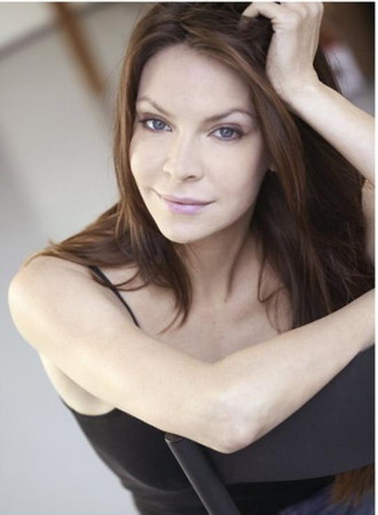 希亚·巴滕 Cyia Batten