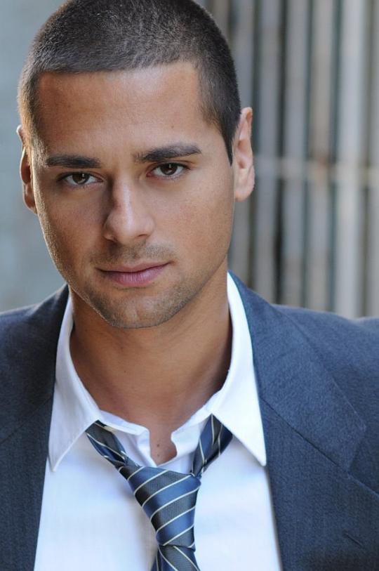 J·R·拉米雷斯 J.R. Ramirez