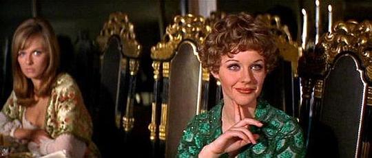 安吉拉·斯库拉 Angela Scoular