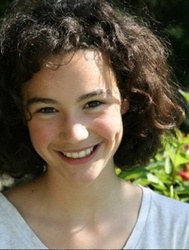 伊洛娜·巴谢利埃 Ilona Bachelier