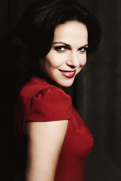 拉娜·帕瑞娅 Lana Parrilla