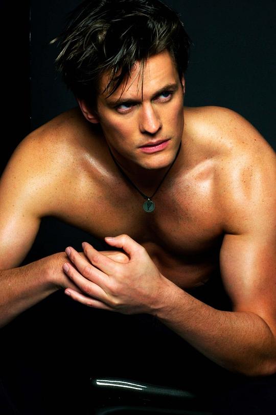 瑞安泰治 Ryan Tasz