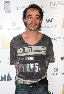 罗伯特·索萨 Roberto Sosa