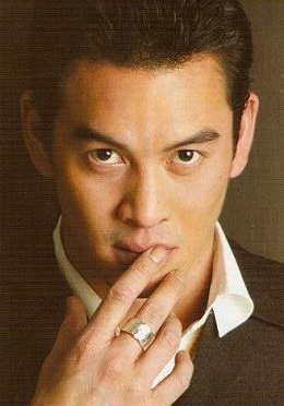 查克利·彦纳姆 Shahkrit Yamnarm