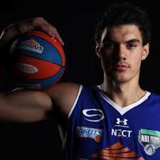 斯蒂夫·亚当斯 Steve Adams