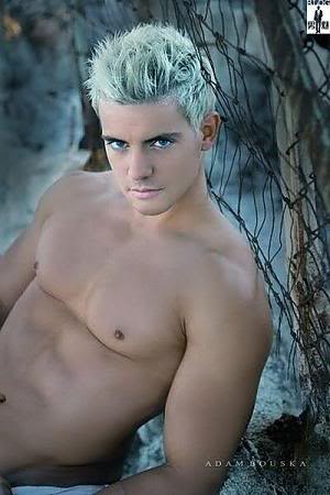 伊森·雷诺兹 Ethan Reynolds