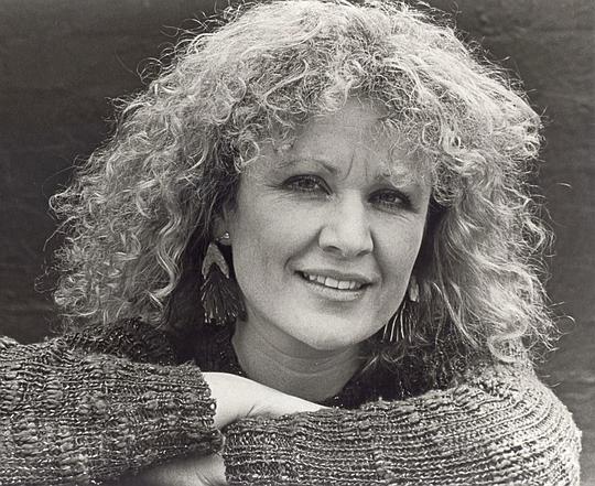 纳迪娅·塔斯 Nadia Tass