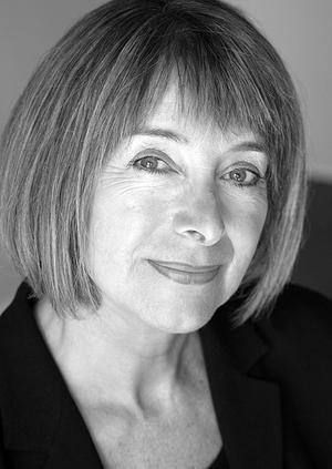 朱丽亚·迪金 Julia Deakin