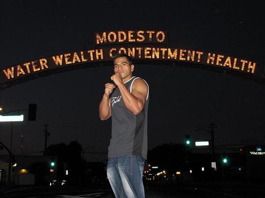 瑞内·L·莫雷诺 Rene L. Moreno