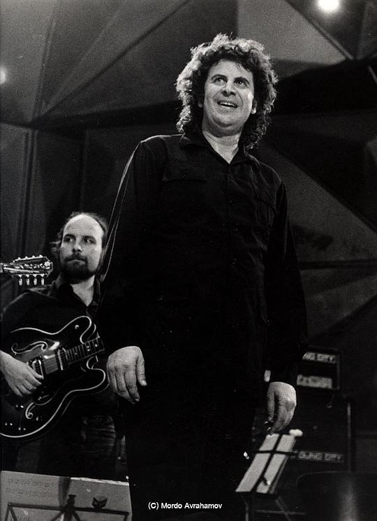 米基斯·塞奥佐拉基斯 Mikis Theodorakis