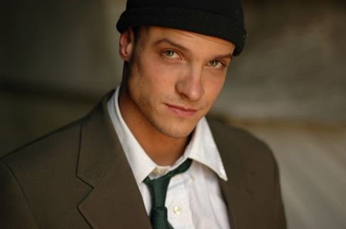 罗尼·吉恩·贝尔维斯 Ronnie Gene Blevins