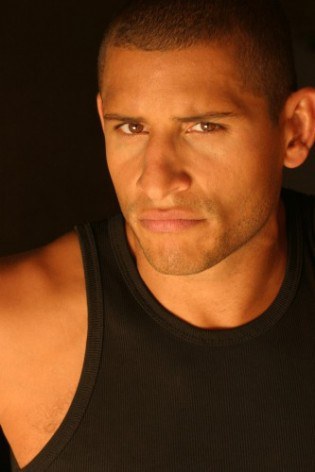 阿隆·诺威尔 Aaron Norvell