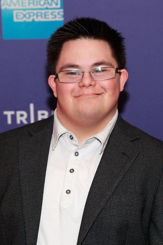 艾萨克·莱瓦 Isaac Leyva