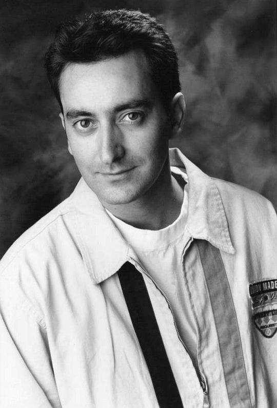 彼特·科拉米斯 Peter Kelamis