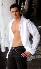 维尼修斯·马沙多 Vinicius Machado