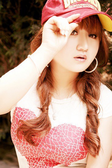 臧洪娜 Hongna Zang