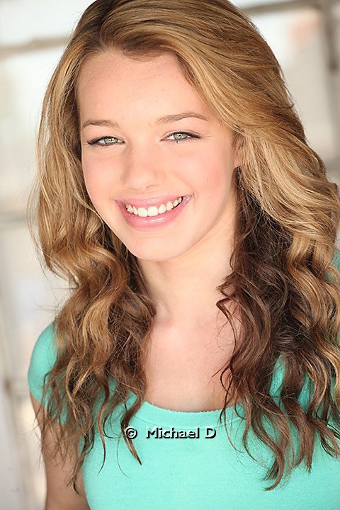 赛迪·卡尔瓦诺 Sadie Calvano