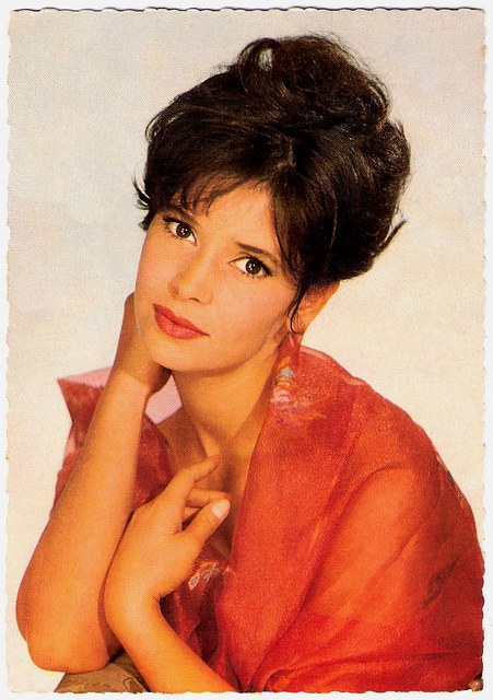 玛丽-若斯·纳特 Marie-José Nat