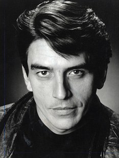 詹姆斯·库姆斯 James Coombes