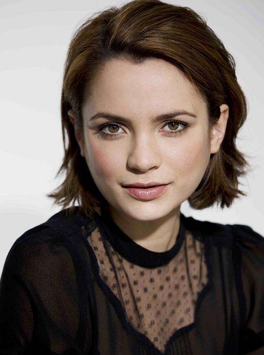 杰西卡·托维 Jessica Tovey