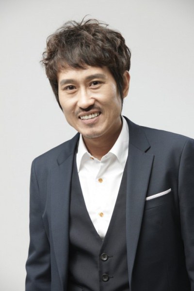 曹熙奉 Hie-bong Jo