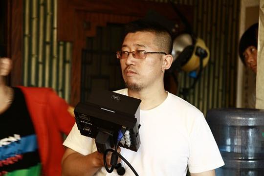 郑阔 Kuo Zheng