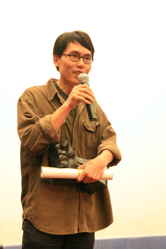 李珞 Luo Li